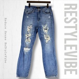 JUDY BLUE Women’s Size 5/27 Denim Jeans Boyfriend Fit Style Destructed Stretch